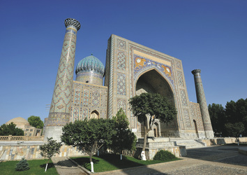 Medressah des Registan Komplexes in Samarkand, ©Guth Fotographie