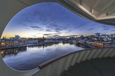 ©Hurtigruten Expeditions / Jan Hvizdal