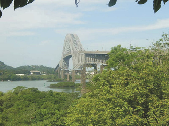 Panama-Kanal, Brücke Americas